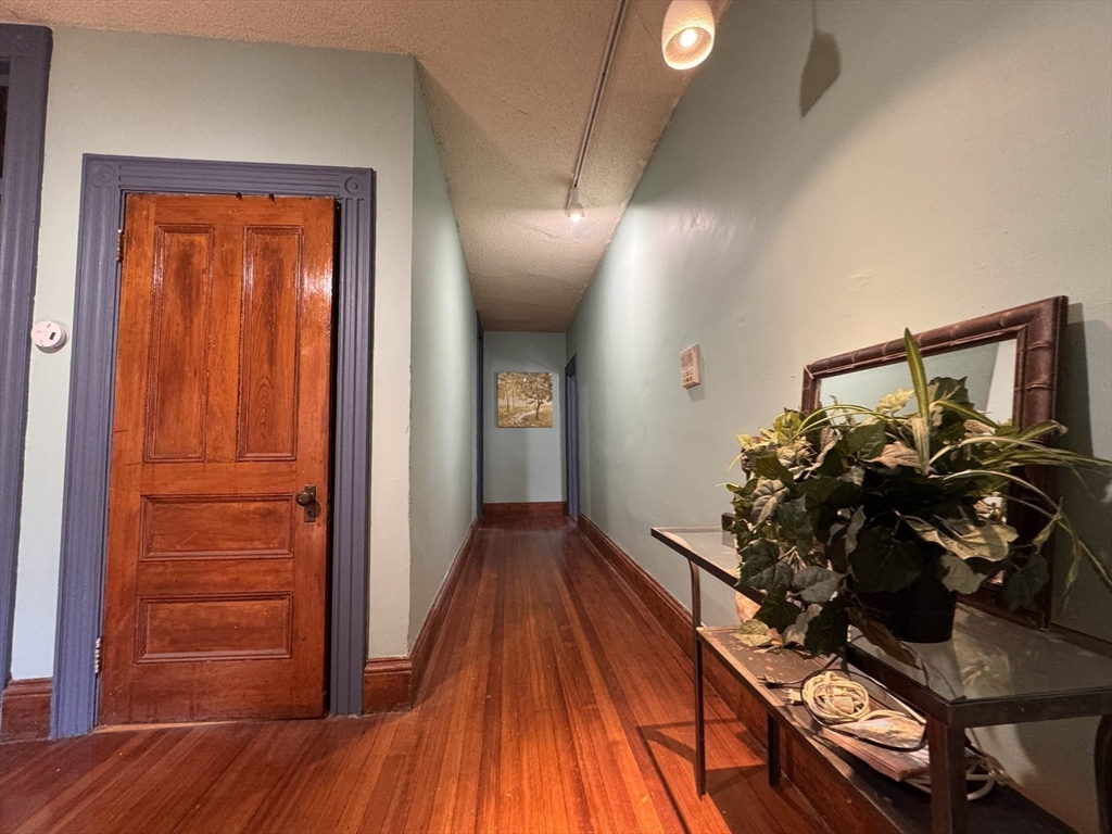 472 Warren Street Boston, MA 02121 - Photo 13 of 42