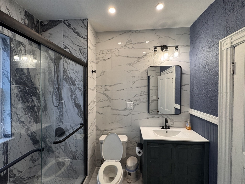472 Warren Street Boston, MA 02121 - Photo 7 of 42