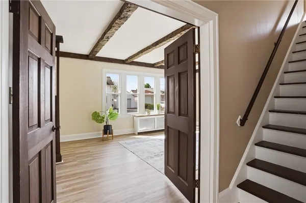 $499,900 | 84 Crest Road, North Smithfield, RI 02896
