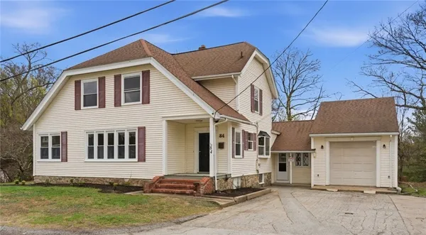 $499,900 | 84 Crest Road, North Smithfield, RI 02896