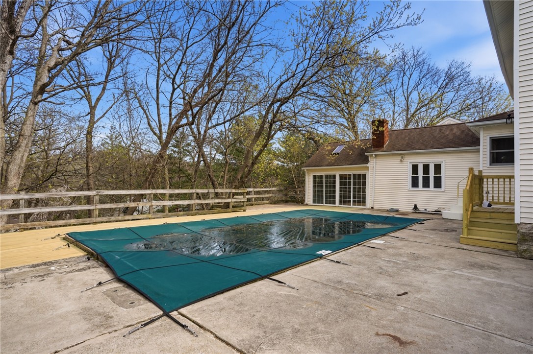 84 Crest Road North Smithfield, RI 02896 - Photo 44 of 46