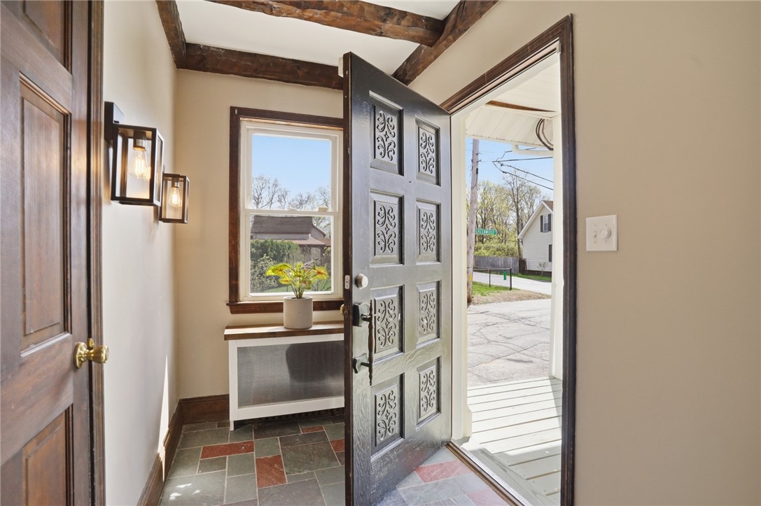 84 Crest Road North Smithfield, RI 02896 - Photo 10 of 46