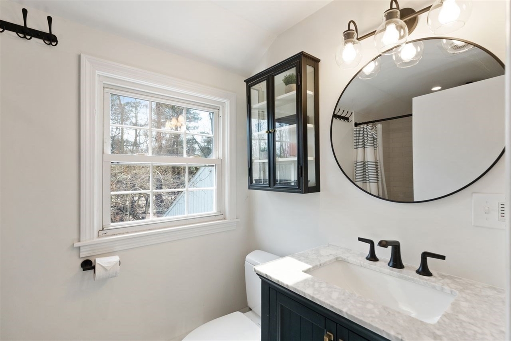 353 Laws Brook Road Concord, MA 01742 - Photo 19 of 27 Gallery Image 19