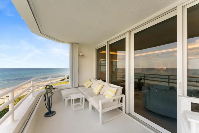 $2,000,000 | 3407 South Ocean Boulevard, Unit 4A, Highland Beach, FL 33487