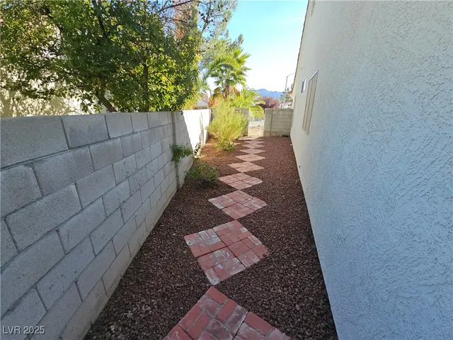 $1,895 | 1840 Stablegate Avenue, Henderson, NV 89012