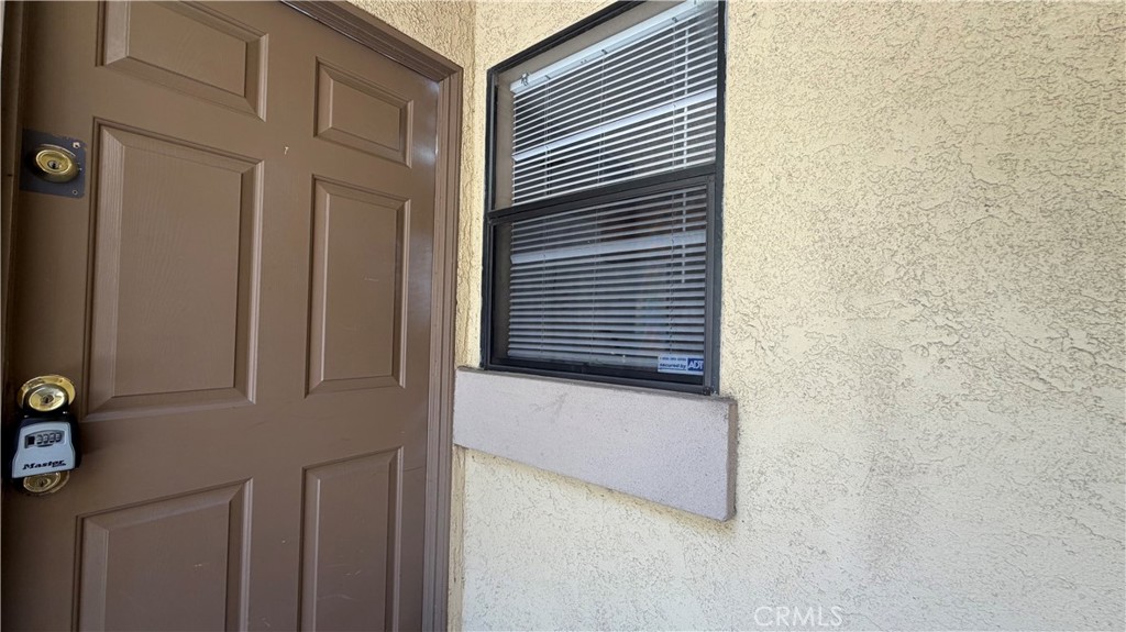 1140 West Blaine Street, Unit 101 Riverside, CA 92507 - Photo 5 of 10
