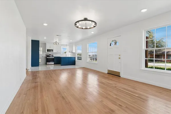 $2,300 | 602 West Pecan Street, Celina, TX 75009