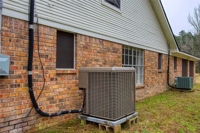 $420,000 | 337 County Road 2281, Cleveland, TX 77327