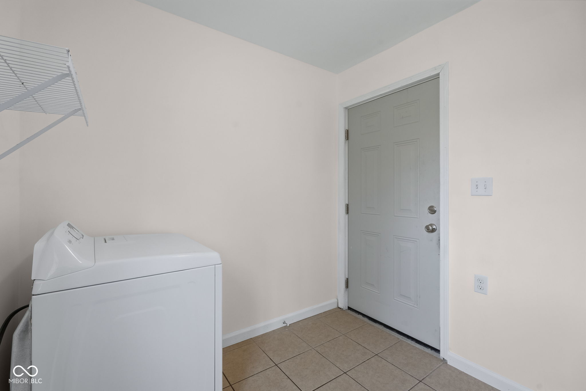2734 31st Street Columbus, IN 47203 - Photo 12 of 26