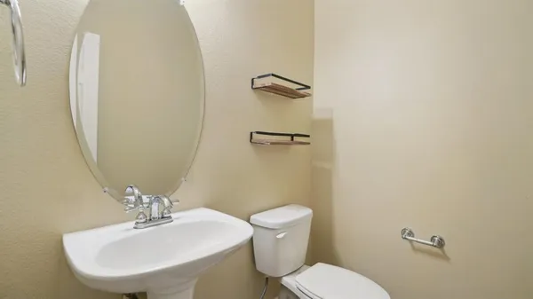 $3,200 | 313 Country Lakes Boulevard, Argyle, TX 76226