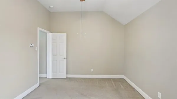 $3,200 | 313 Country Lakes Boulevard, Argyle, TX 76226