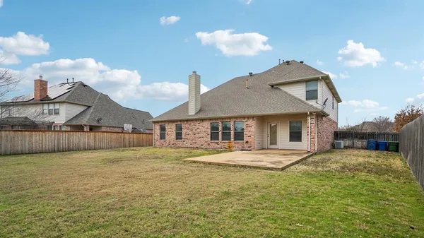 $3,200 | 313 Country Lakes Boulevard, Argyle, TX 76226