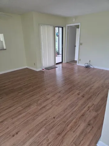 $1,800 | 3369 Perimeter Drive, Lake Worth, FL 33467