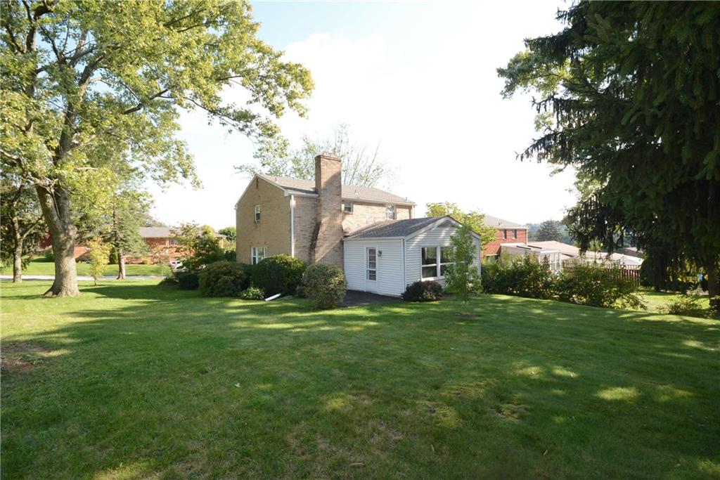 2057 Spring Hill Road Pittsburgh, PA 15243 - Photo 2 of 23