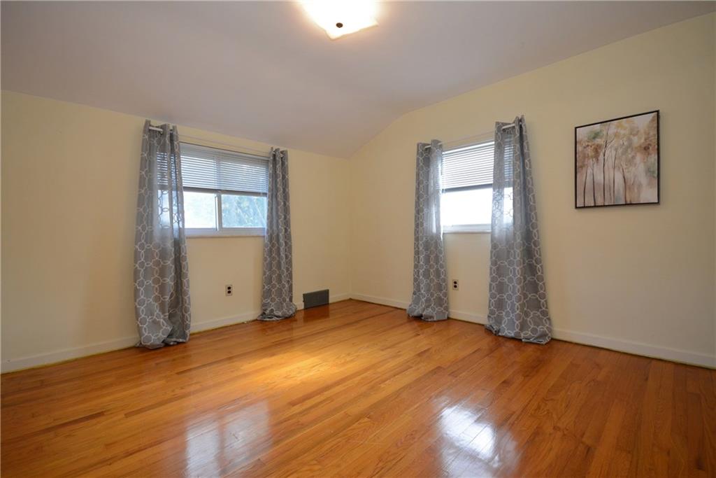 2057 Spring Hill Road Pittsburgh, PA 15243 - Photo 16 of 23