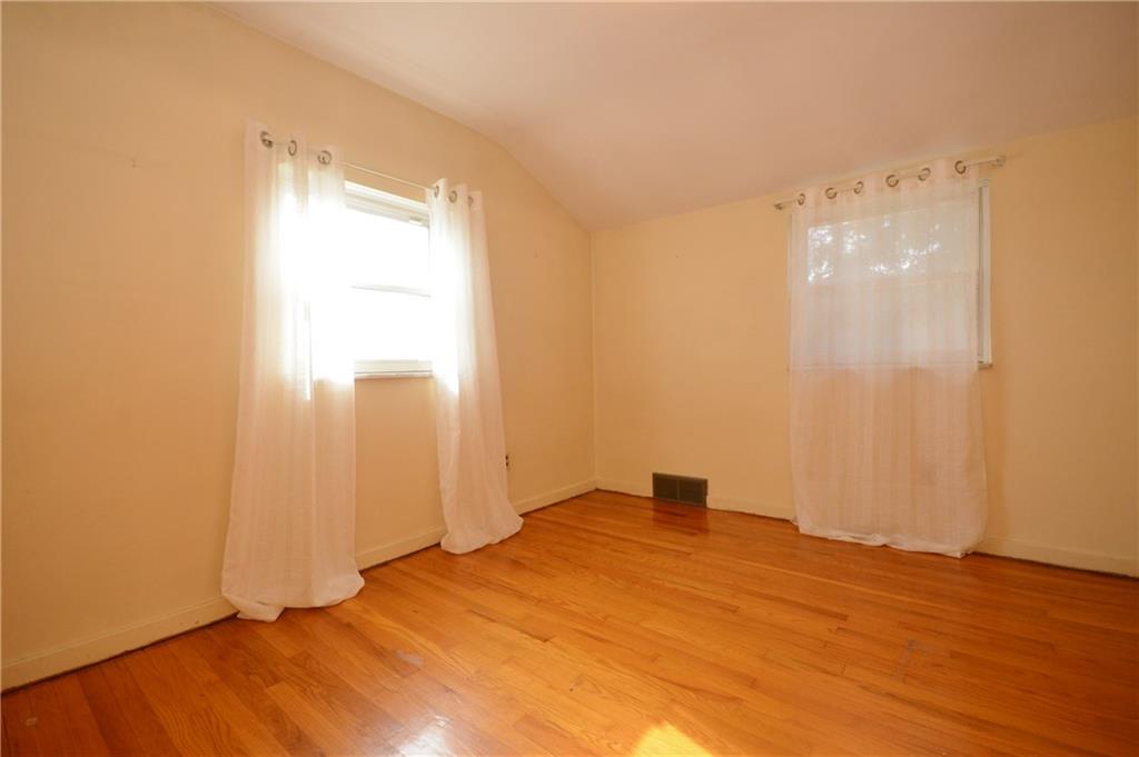2057 Spring Hill Road Pittsburgh, PA 15243 - Photo 17 of 23