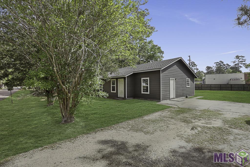 36128 Caraway Road Denham Springs, LA 70706 - Photo 3 of 22