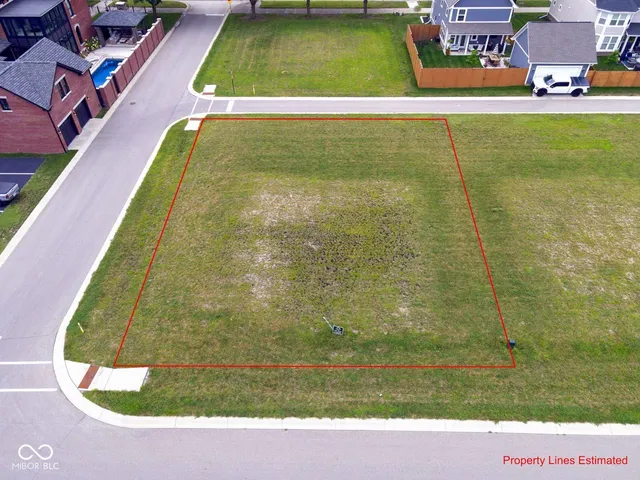 $380,000 | 143 West Franklin Street, Shelbyville, IN 46176