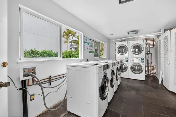 $699,000 | 183 Del Medio Avenue, Unit 310, Mountain View, CA 94040