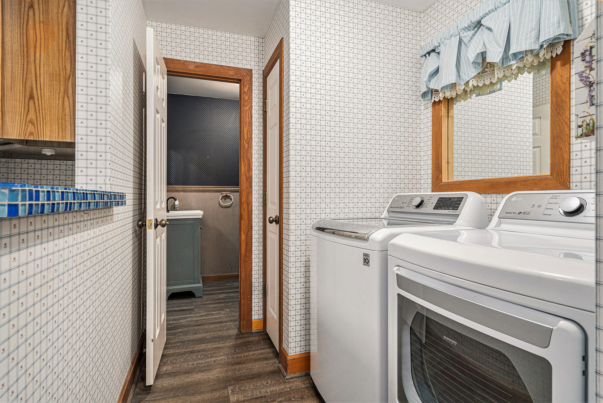 4230 Nichols Road Kalamazoo, MI 49004 - Photo 8 of 36 JBS07038