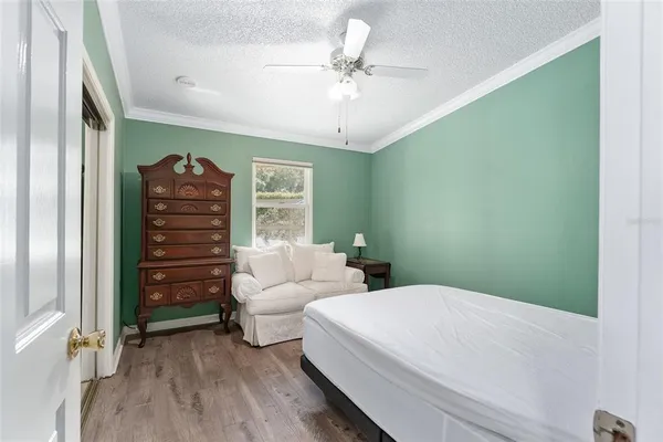 $2,350 | 1401 West Schwartz Boulevard, Lady Lake, FL 32159