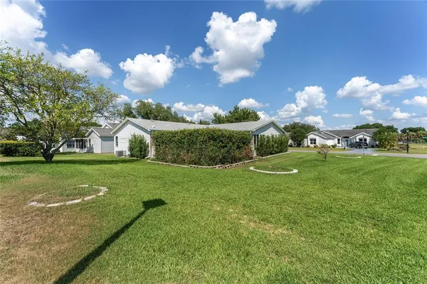 $2,350 | 1401 West Schwartz Boulevard, Lady Lake, FL 32159