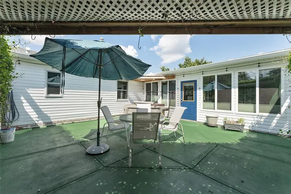 $2,350 | 1401 West Schwartz Boulevard, Lady Lake, FL 32159