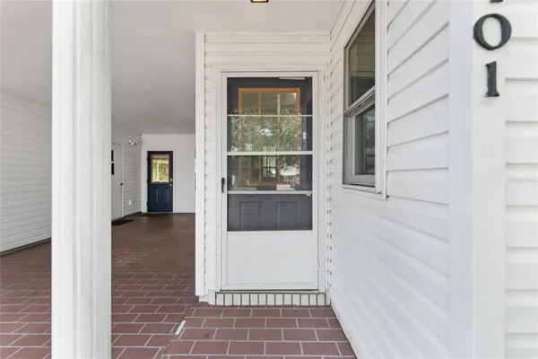 $2,350 | 1401 West Schwartz Boulevard, Lady Lake, FL 32159