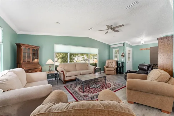 $2,350 | 1401 West Schwartz Boulevard, Lady Lake, FL 32159