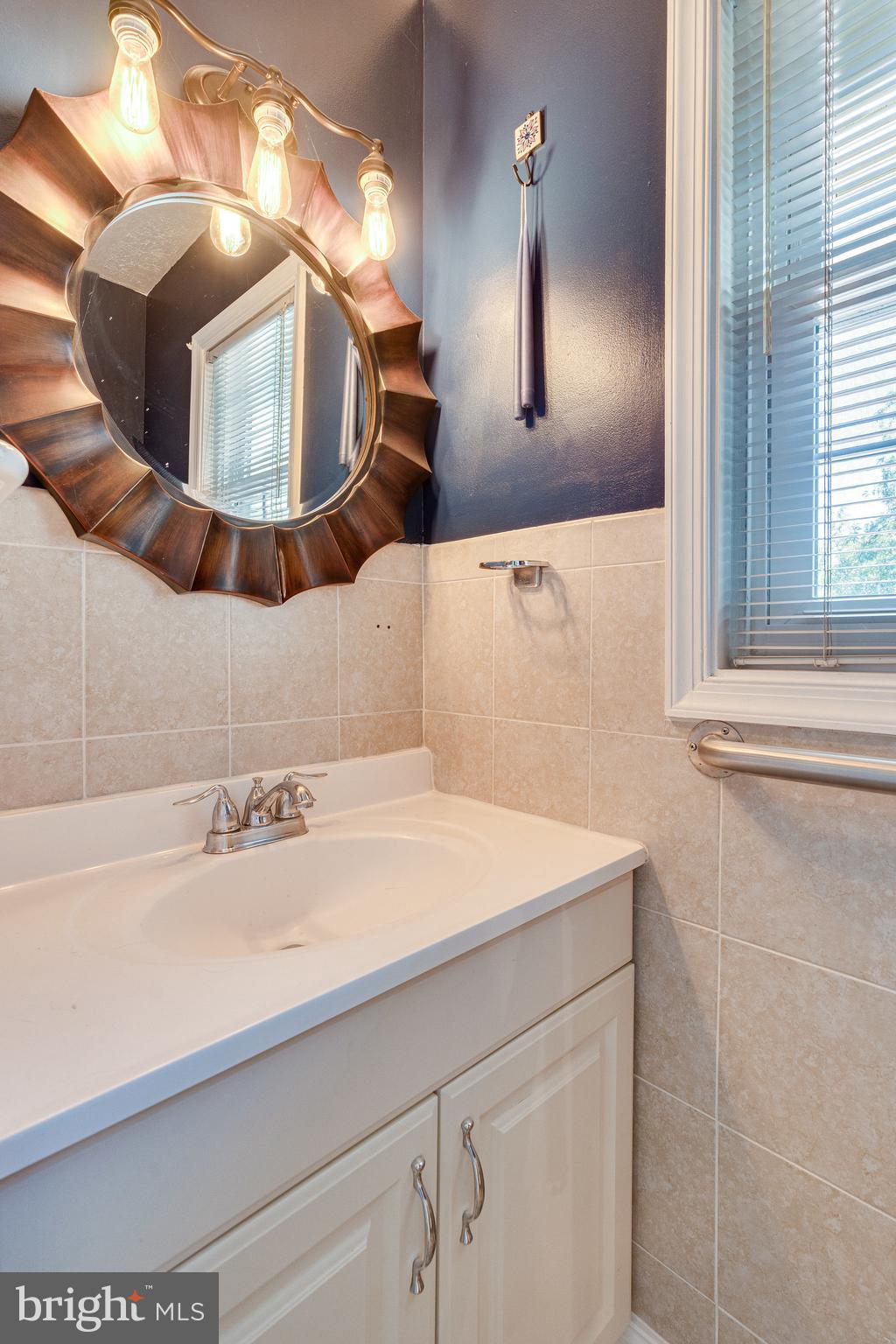13206 Jasper Road Fairfax, VA 22033 - Photo 34 of 60 Half bath on main level