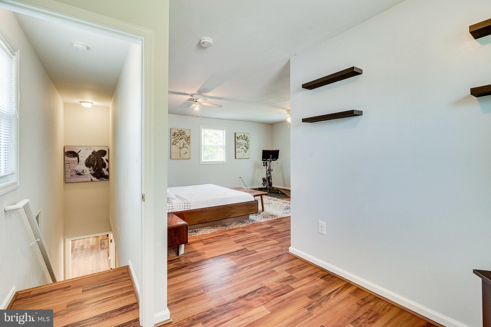 13206 Jasper Road Fairfax, VA 22033 - Photo 41 of 60 Stairs to primary bedroom