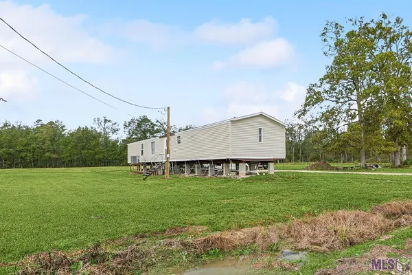 $185,000 | 45162 Butch Gore Road, St. Amant, LA 70774