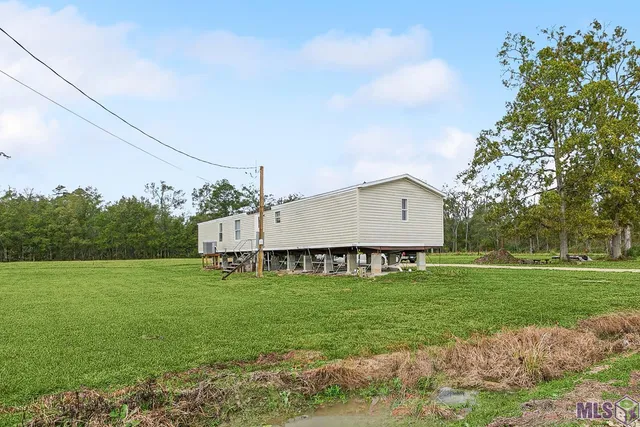 $200,000 | 45162 Butch Gore Road, St. Amant, LA 70774