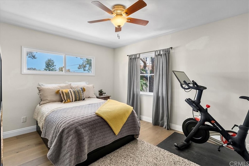 1137 Vía Coronel Palos Verdes Estates, CA 90274 - Photo 10 of 20 a bedroom with a bed and a ceiling fan