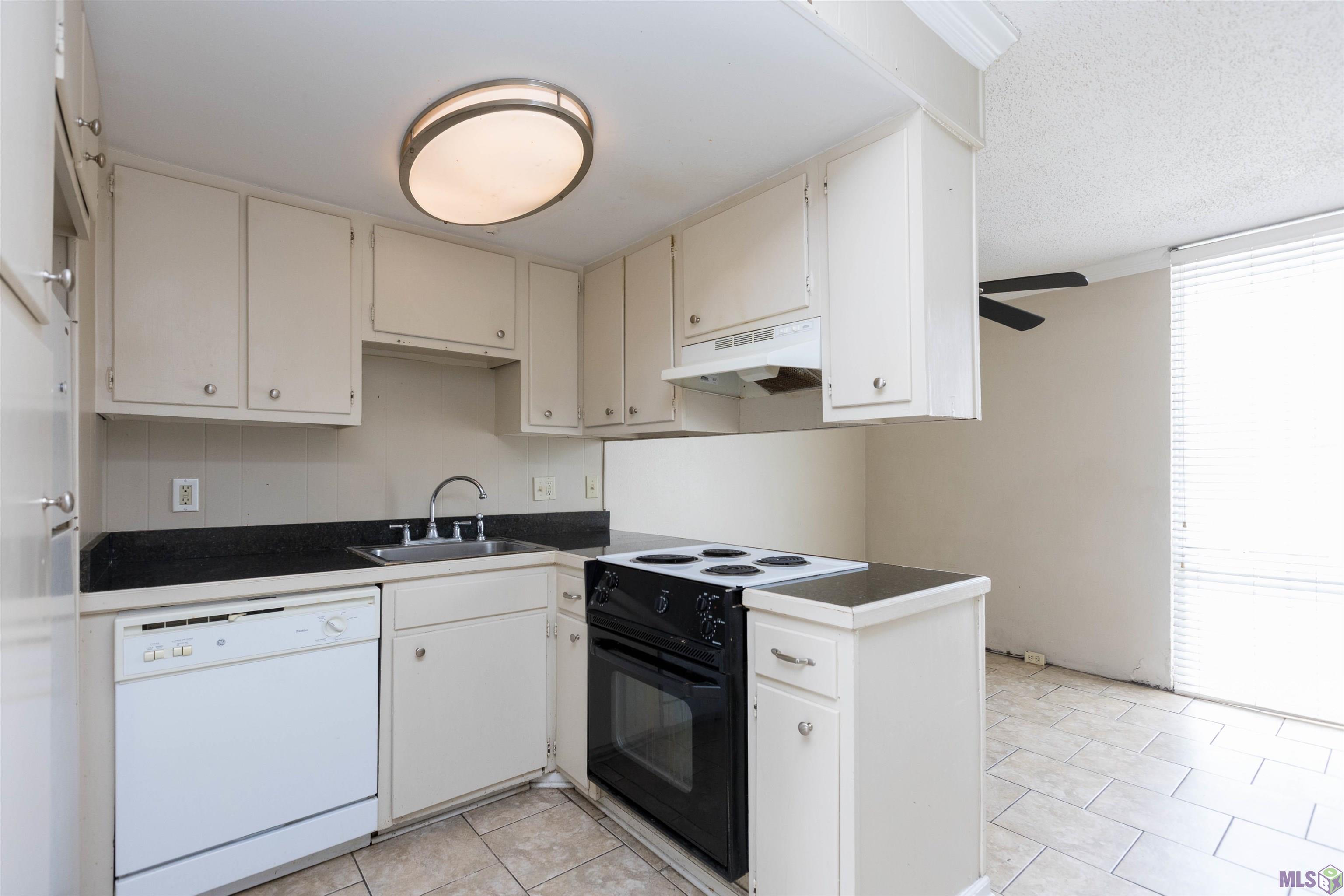 3005 Highland Road, Unit 27 Baton Rouge, LA 70802 - Photo 5 of 14 Gallery Image 5