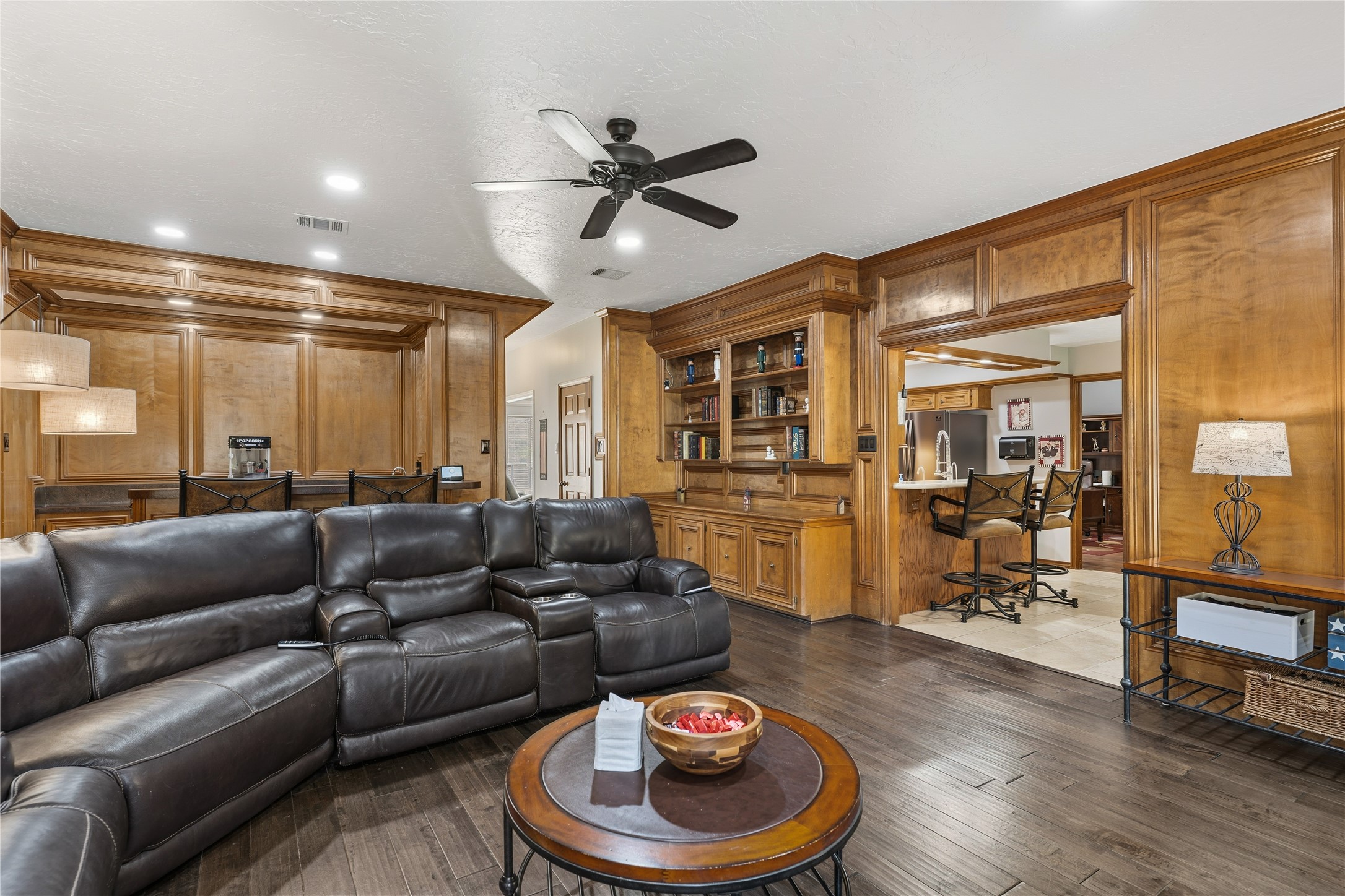 6618 Wimbledon Trail Road Spring, TX 77379 - Photo 19 of 44 a living room with furniture and a chandelier