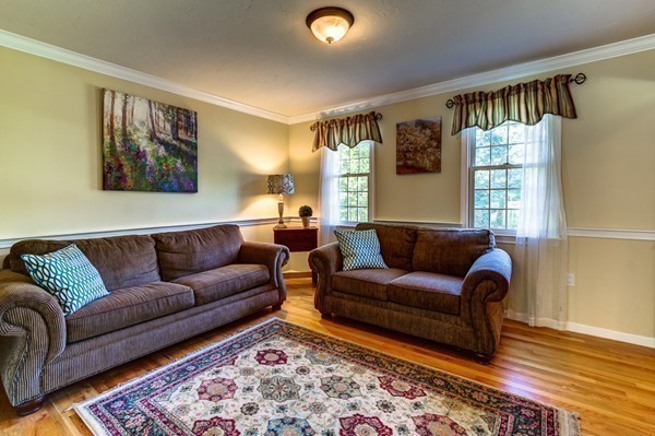 46 Huckleberry Road Hopkinton, MA 01748 - Photo 16 of 30 Gallery Image 16