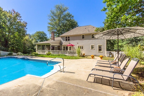 46 Huckleberry Road Hopkinton, MA 01748 - Photo 8 of 30 Gallery Image 8