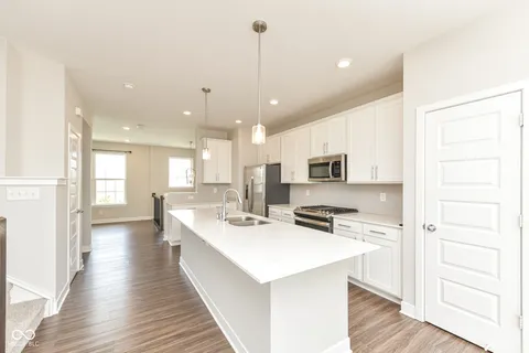 $325,000 | 17276 Henslow Drive, Westfield, IN 46074