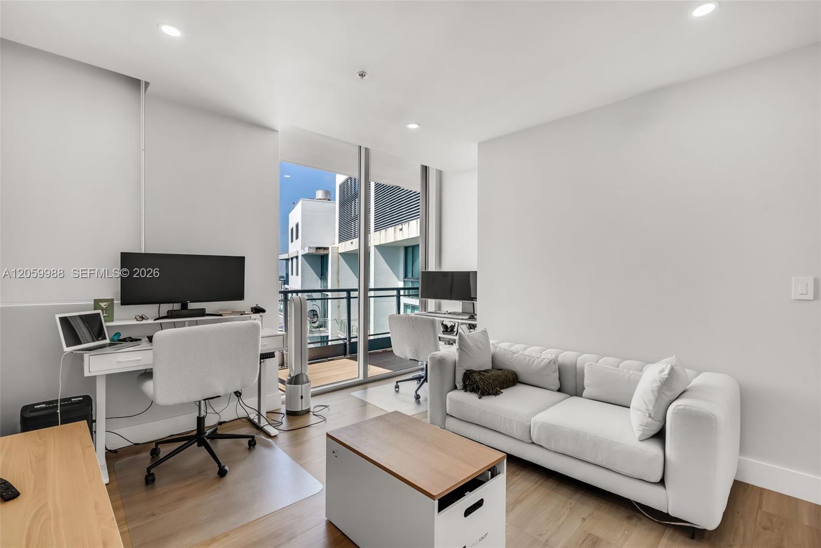 92 Southwest 3rd Street, Unit 5204 Miami, FL 33130 - Photo 11 of 49 Gallery Image 11