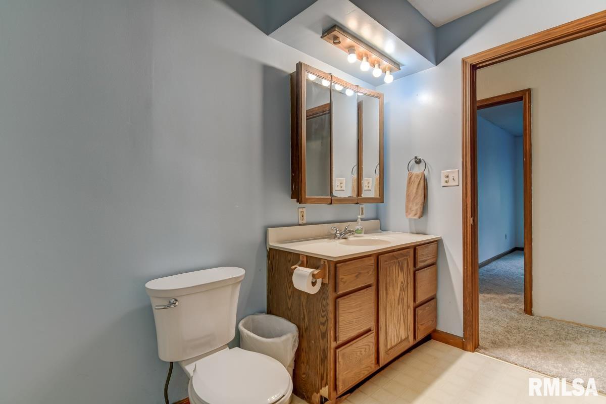 404 South Primm Street Athens, IL 62613 - Photo 16 of 29 Gallery Image 16