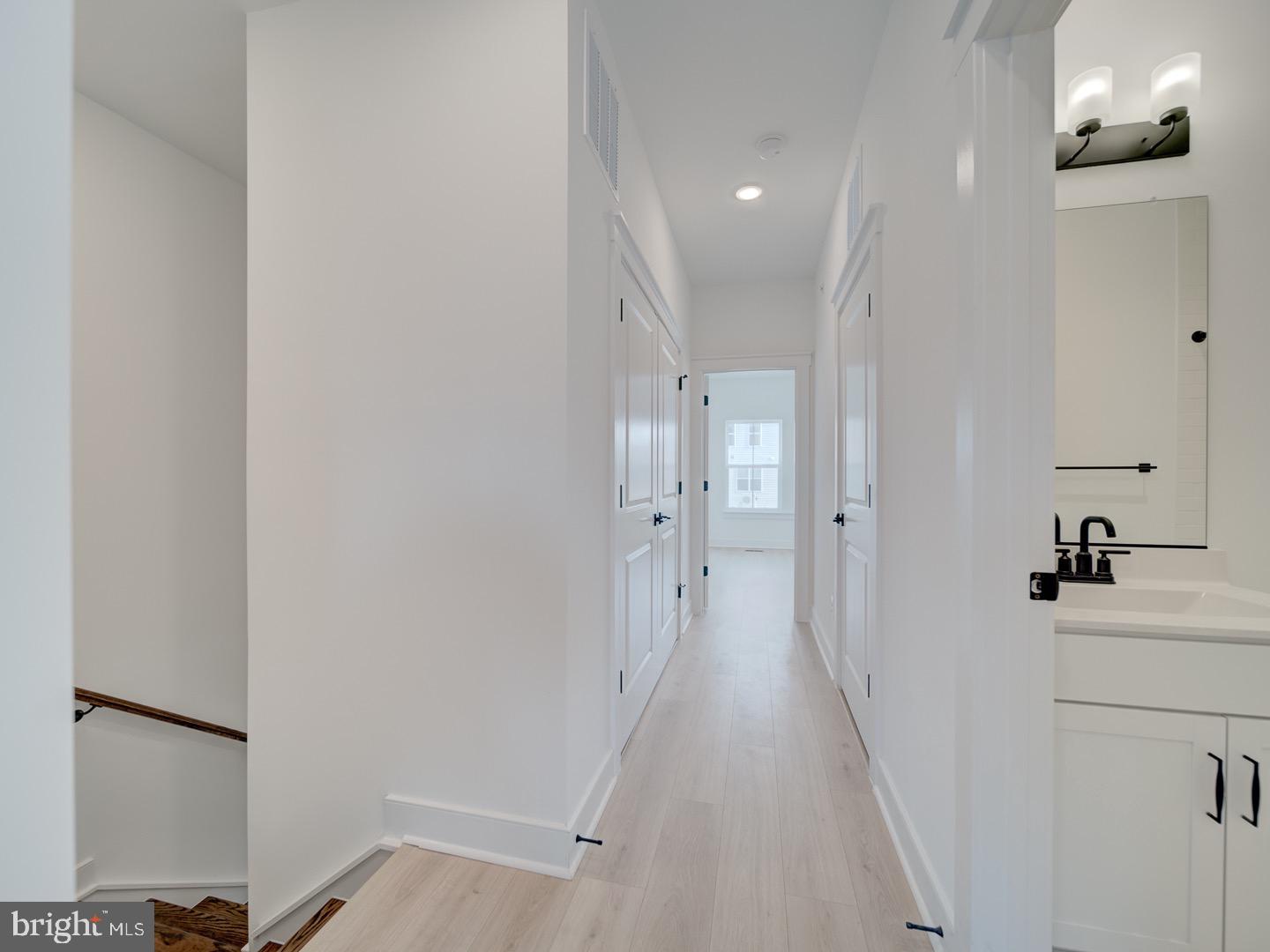 1805 Shookstown Road Frederick, MD 21702 - Photo 25 of 41 Upper Hallway