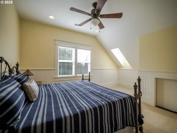 $1,280,000 | 360 Hilltop Drive, Seaside, OR 97138