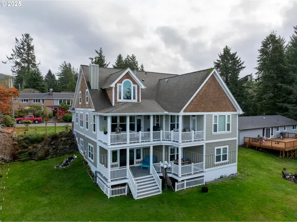 $1,280,000 | 360 Hilltop Drive, Seaside, OR 97138