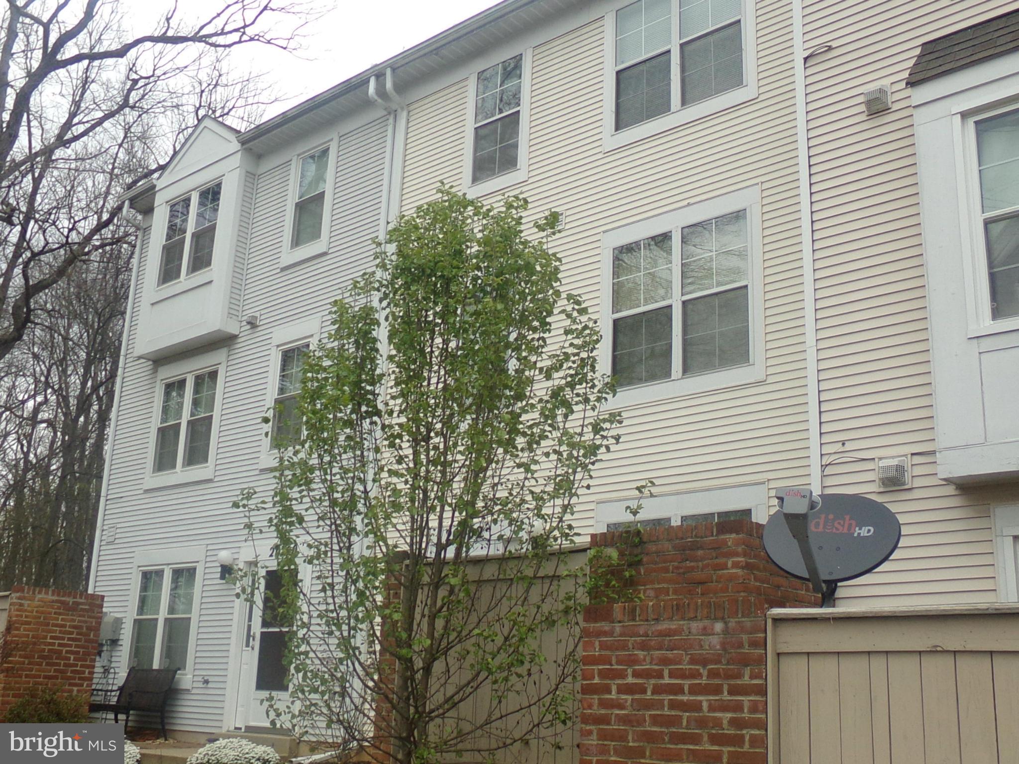 20202 Harbor Tree Road Gaithersburg, MD 20886 - Photo 2 of 3 Exterior (General)
