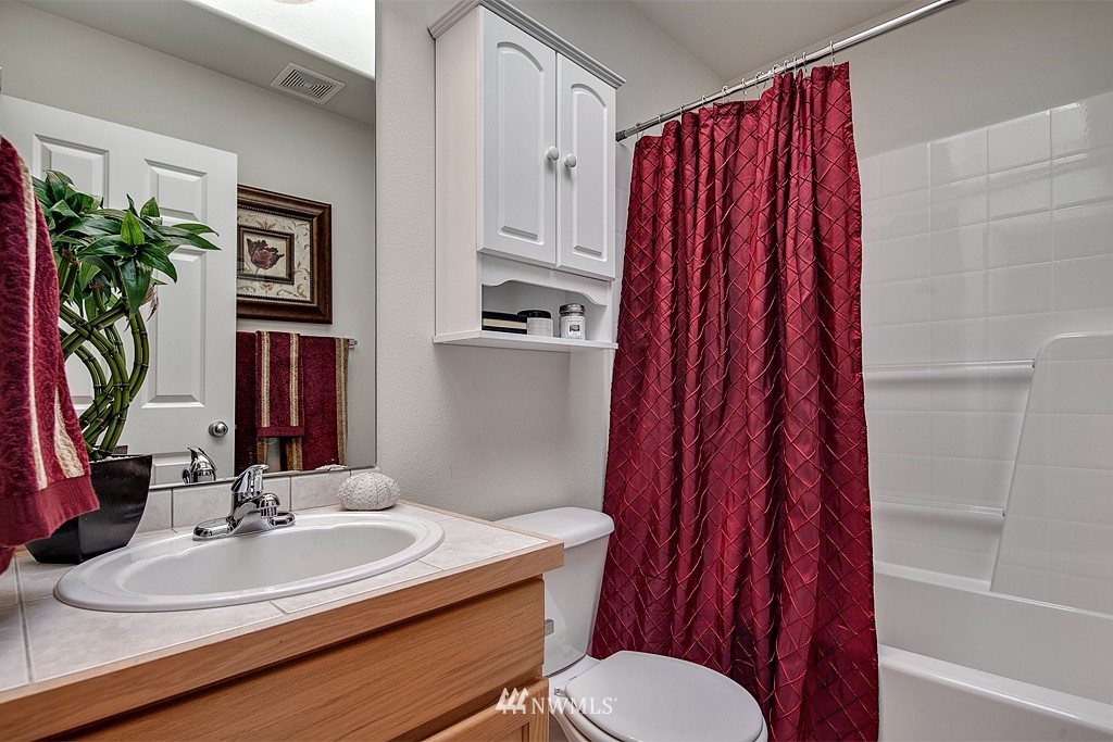 9036 Northeast 176th Street Bothell, WA 98011 - Photo 12 of 16 Gallery Image 12
