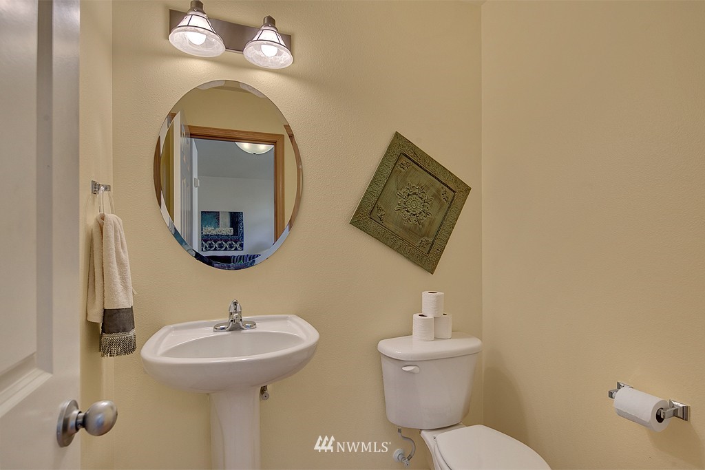 9036 Northeast 176th Street Bothell, WA 98011 - Photo 13 of 16 Gallery Image 13