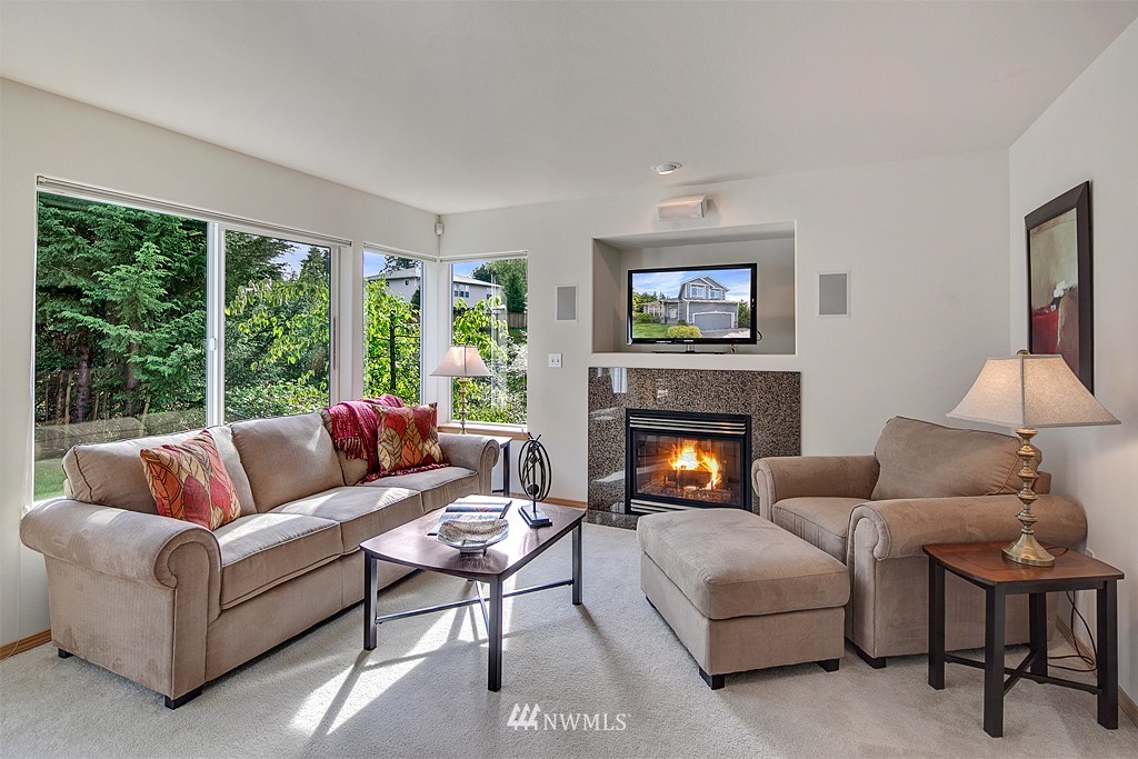 9036 Northeast 176th Street Bothell, WA 98011 - Photo 8 of 16 Gallery Image 8