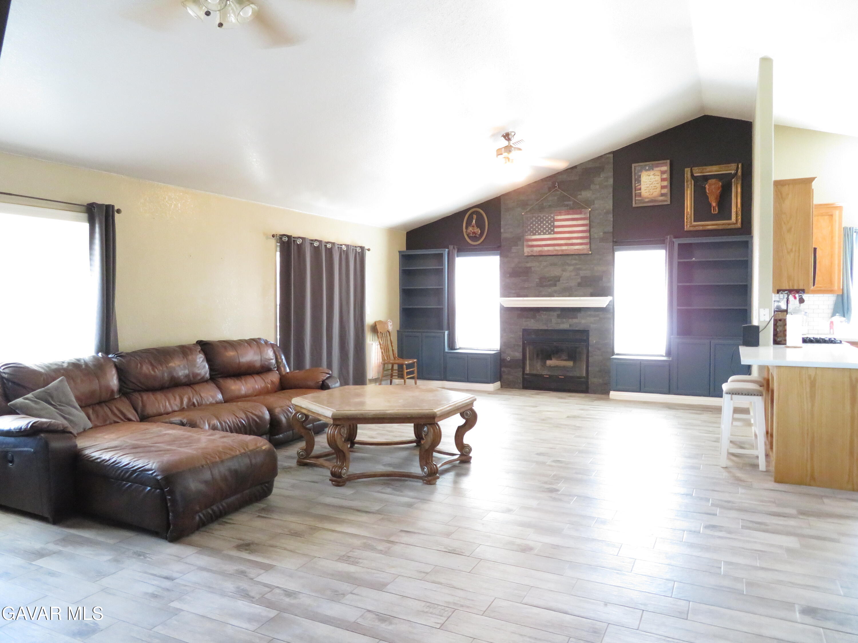 21730 Ripple Lane Tehachapi, CA 93561 - Photo 13 of 59 living 5