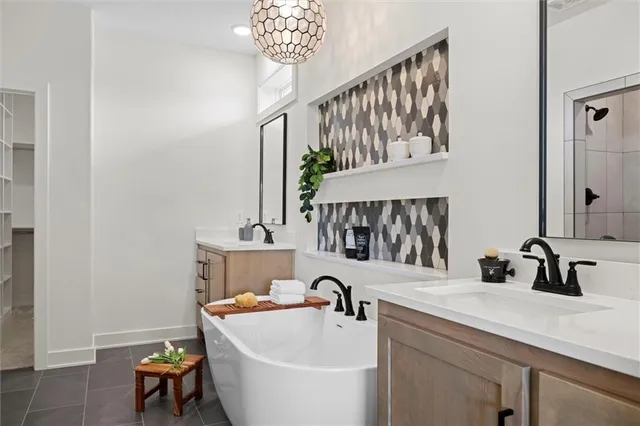 $749,950 | 8033 Payne Street, Shawnee, KS 66218